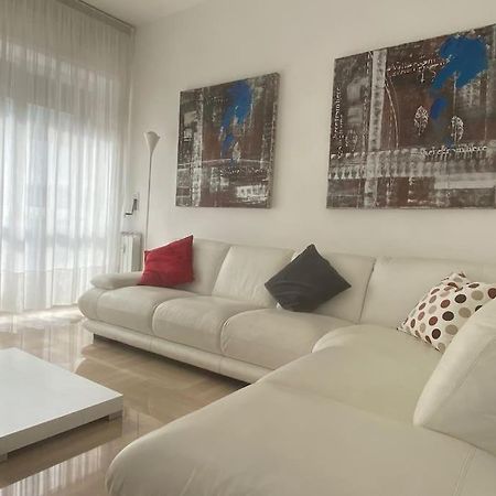 Caesar Apartment Bari Buitenkant foto