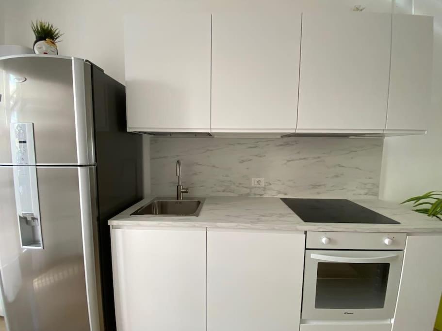 Caesar Apartment Bari Buitenkant foto