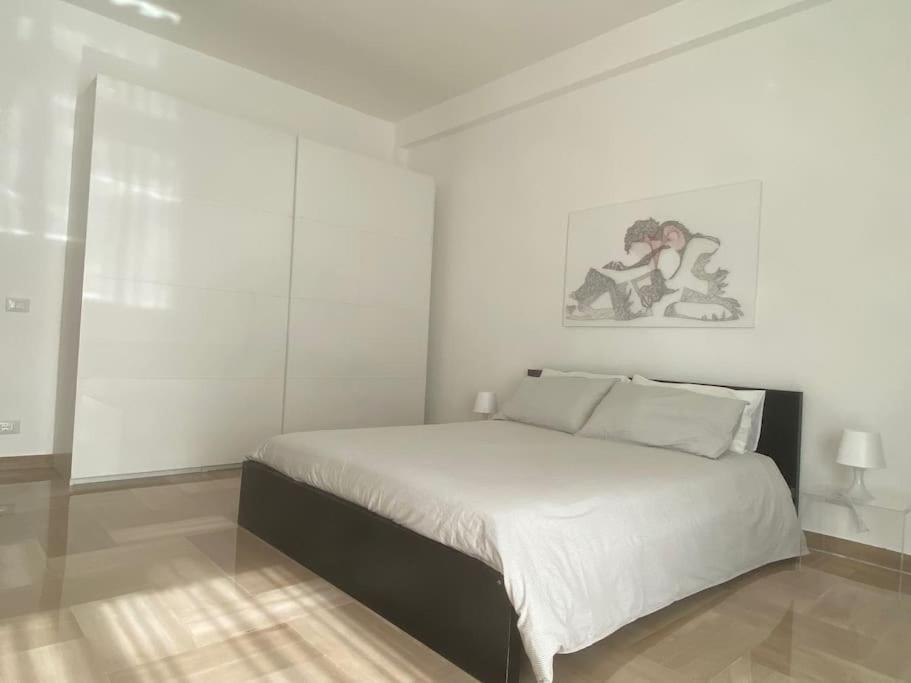 Caesar Apartment Bari Buitenkant foto