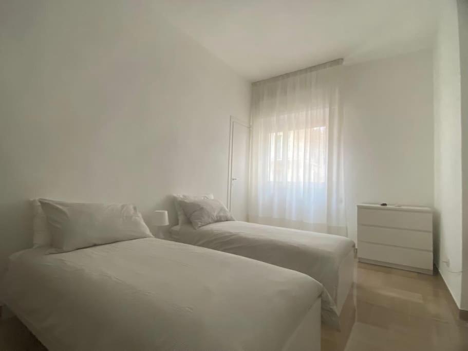 Caesar Apartment Bari Buitenkant foto