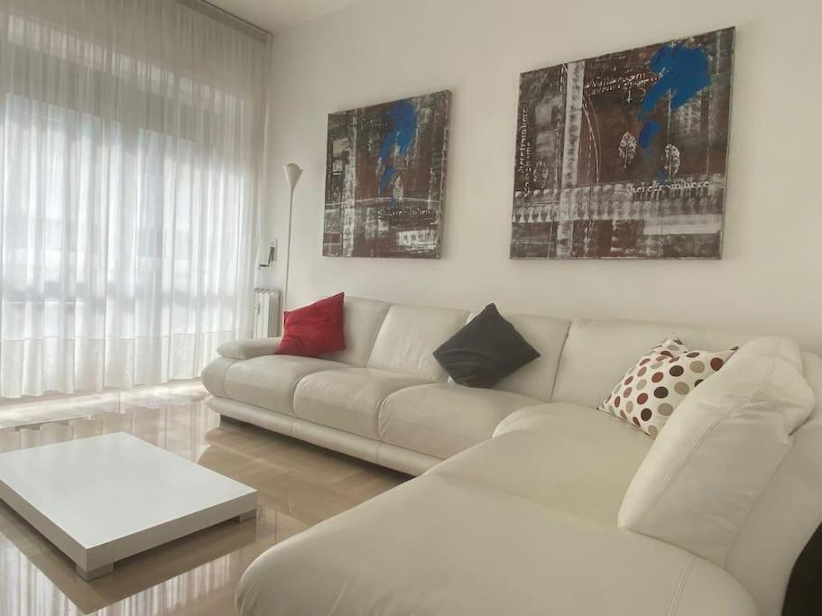 Caesar Apartment Bari Buitenkant foto